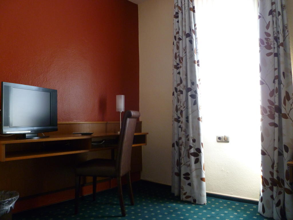 Gasthaus Zum Specht Hösbach Habitación foto